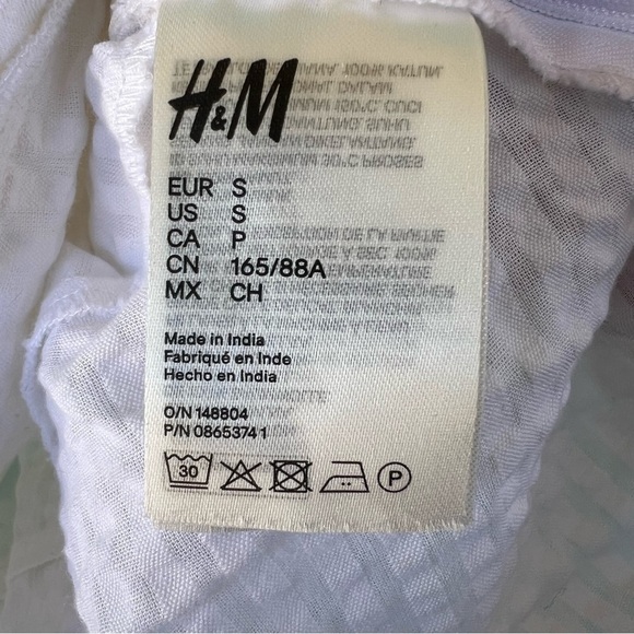 WHITE SEERSUCKER WRAP SURPLICE PUFF SLEEVE BLOUSE TOP SIZE SMALL NWT - Picture 6 of 10